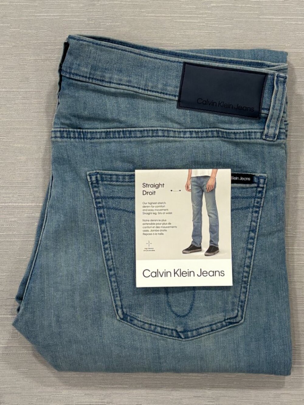 Calvin Klein Jeans Mens 36 x 34 Straight Leg Light Wash Denim Pants